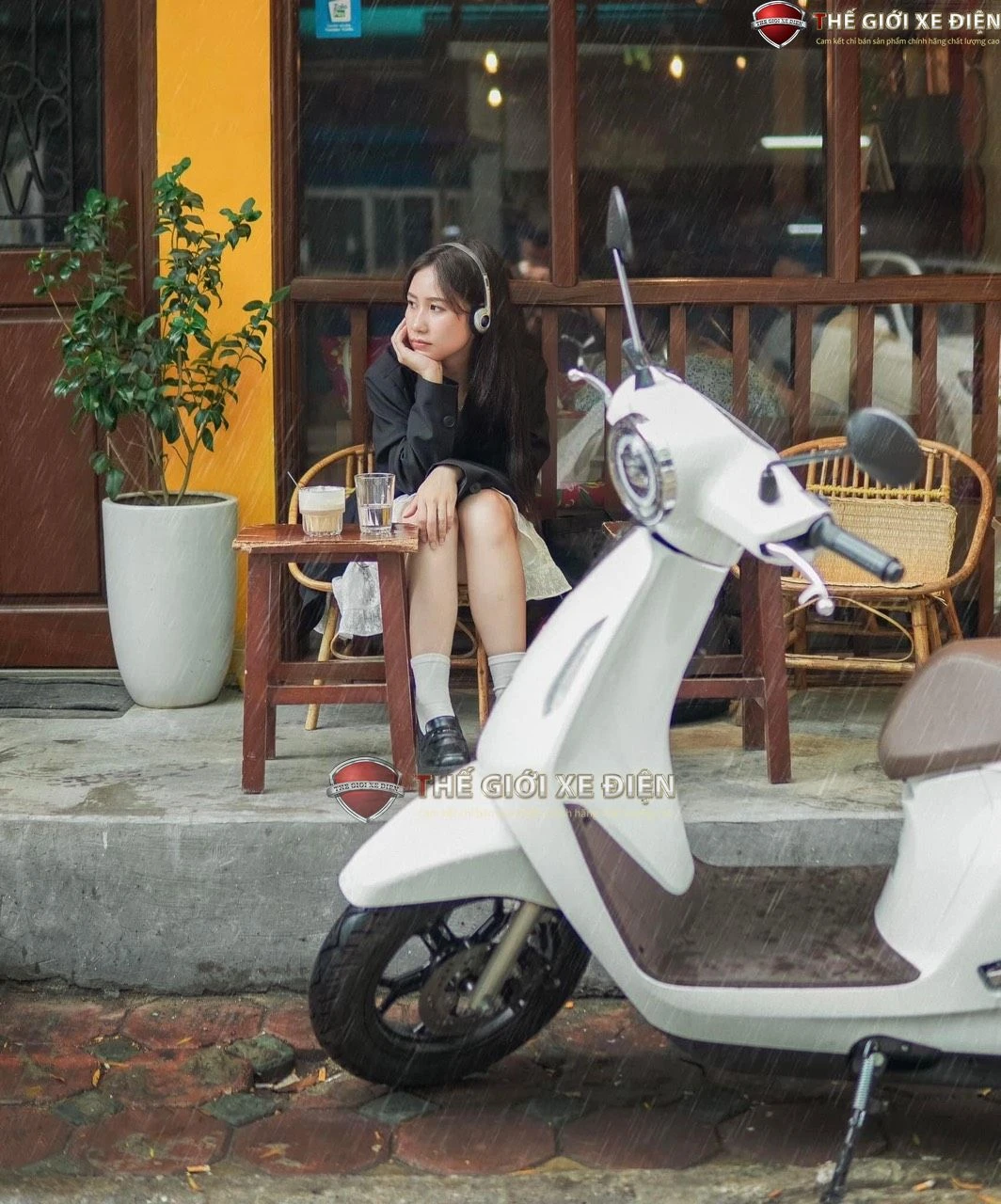 Xe Máy Điện VinFast Evo 200 Lite Kèm Pin - Xe điện Vivu