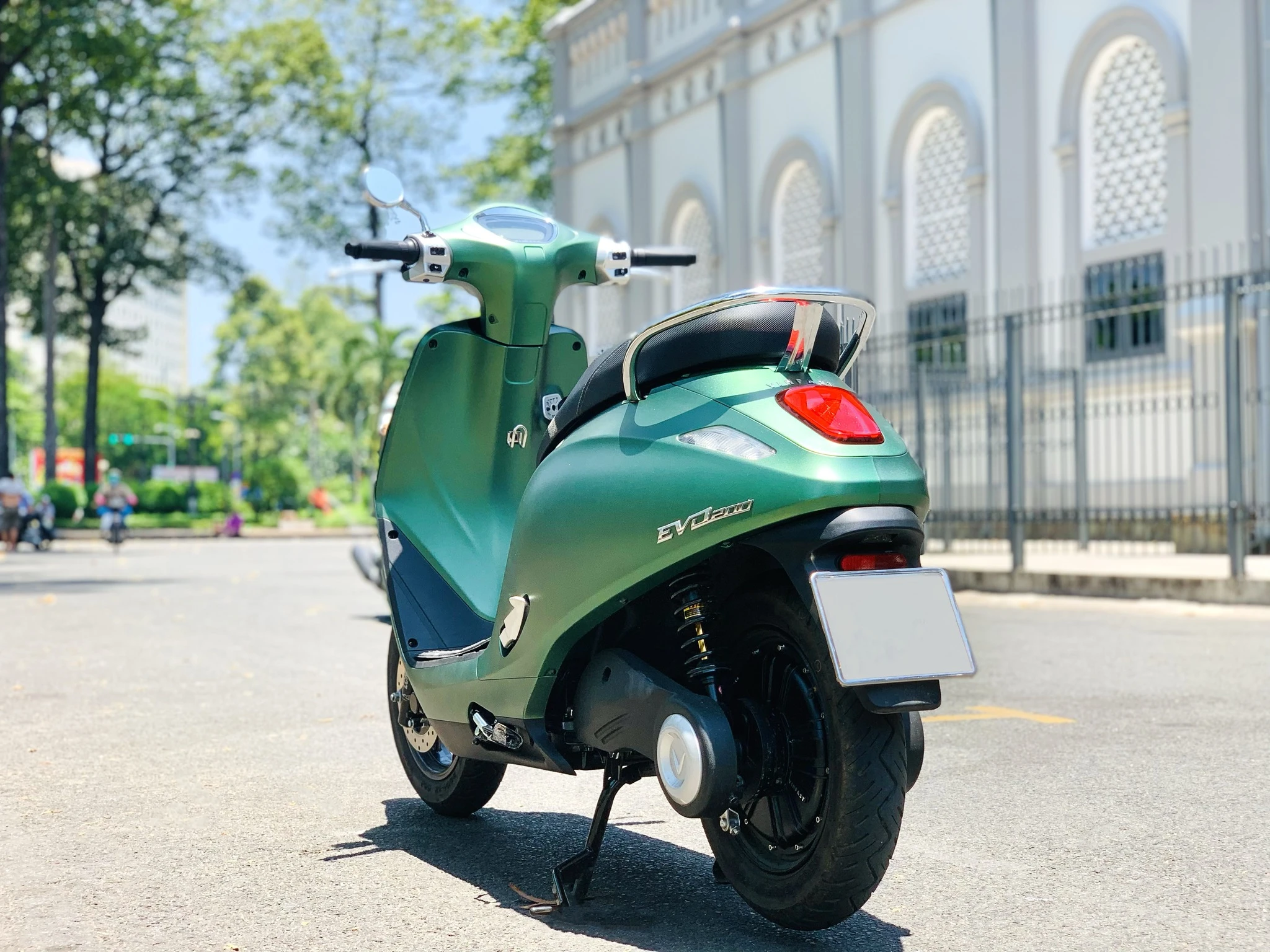 Xe Máy Điện VinFast Evo 200 Kèm Pin - Xe điện Vivu