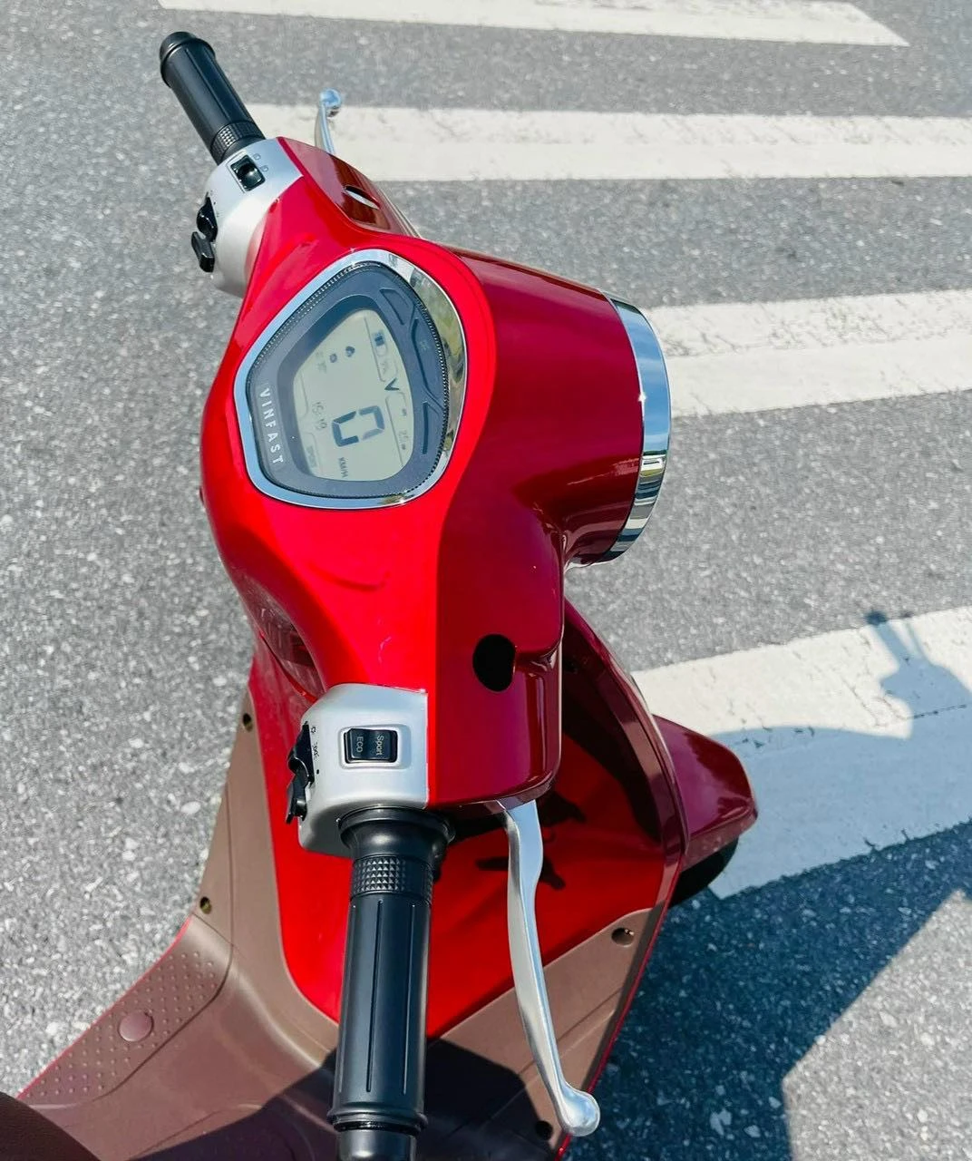 Xe Máy Điện VinFast Evo 200 Kèm Pin - Xe điện Vivu