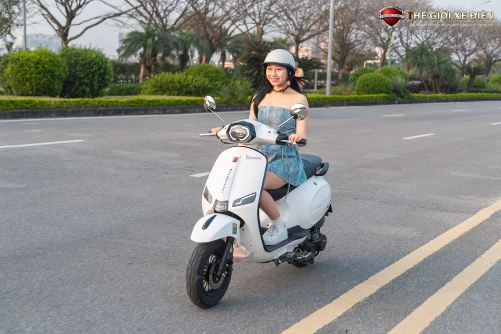 Xe Ga 50cc Victoria AT88 Thế Hệ Mới - Xe điện Vivu
