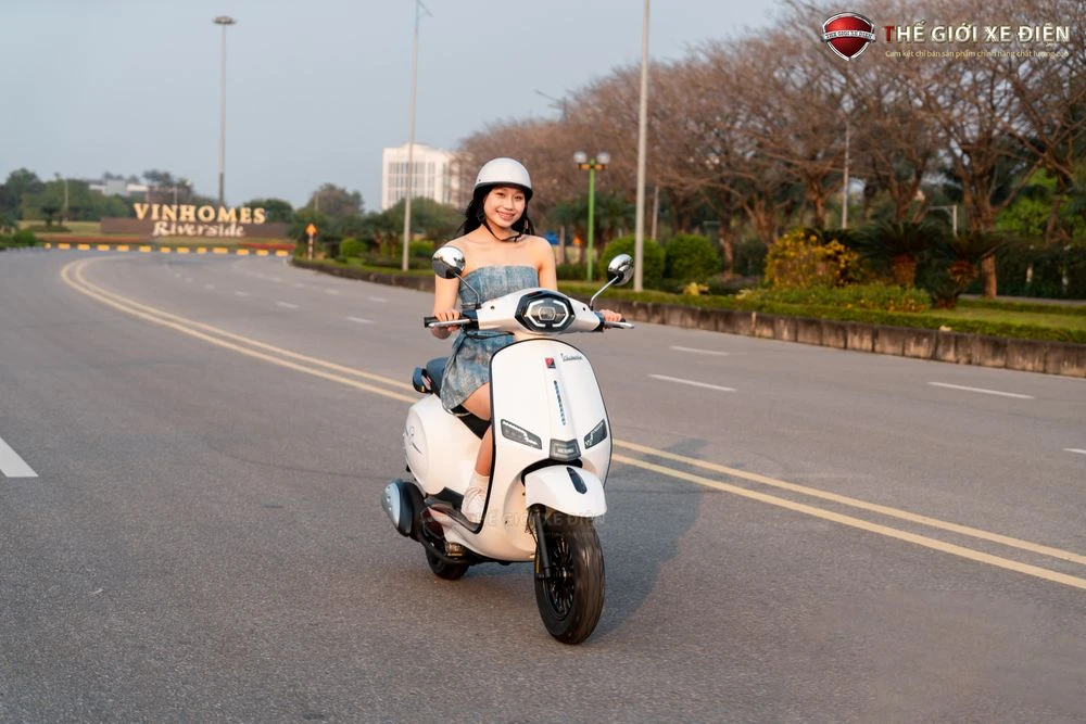 Xe Ga 50cc Victoria AT88 Thế Hệ Mới - Xe điện Vivu