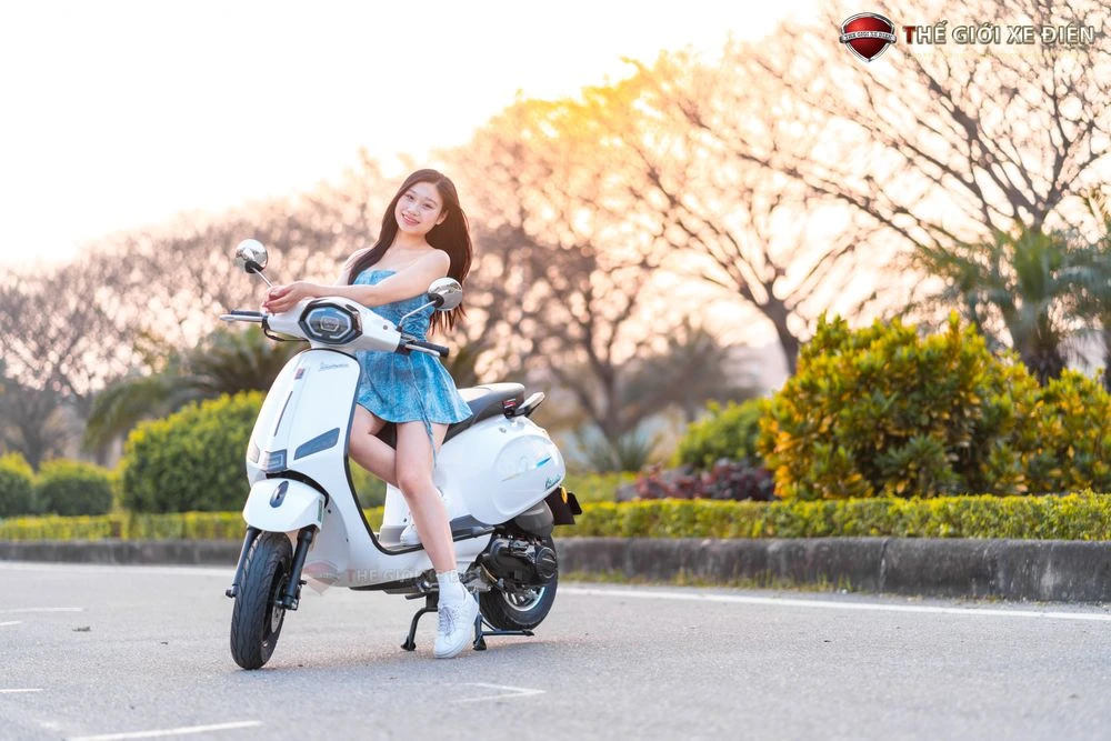Xe Ga 50cc Victoria AT88 Thế Hệ Mới - Xe điện Vivu