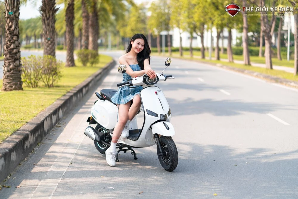 Xe Ga 50cc Victoria AT88 Thế Hệ Mới - Xe điện Vivu