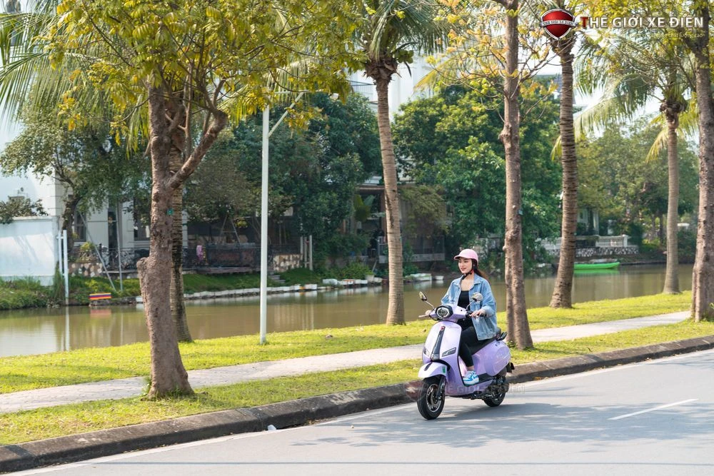 Xe Ga 50cc Victoria AT88 Thế Hệ Mới - Xe điện Vivu