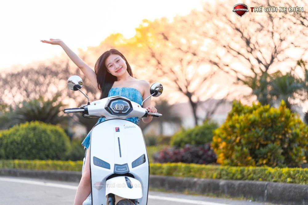 Xe Ga 50cc Victoria AT88 Thế Hệ Mới - Xe điện Vivu