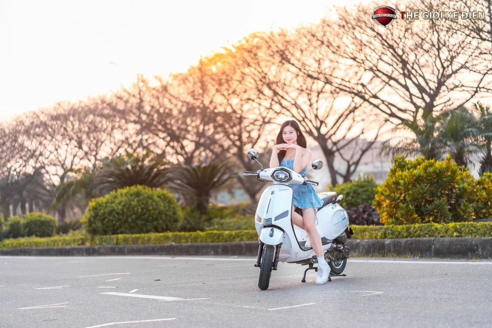 Xe Ga 50cc Victoria AT88 Thế Hệ Mới - Xe điện Vivu