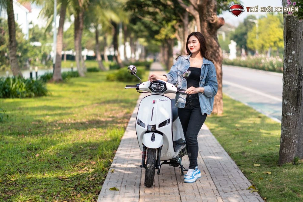 Xe Ga 50cc Victoria AT88 Thế Hệ Mới - Xe điện Vivu