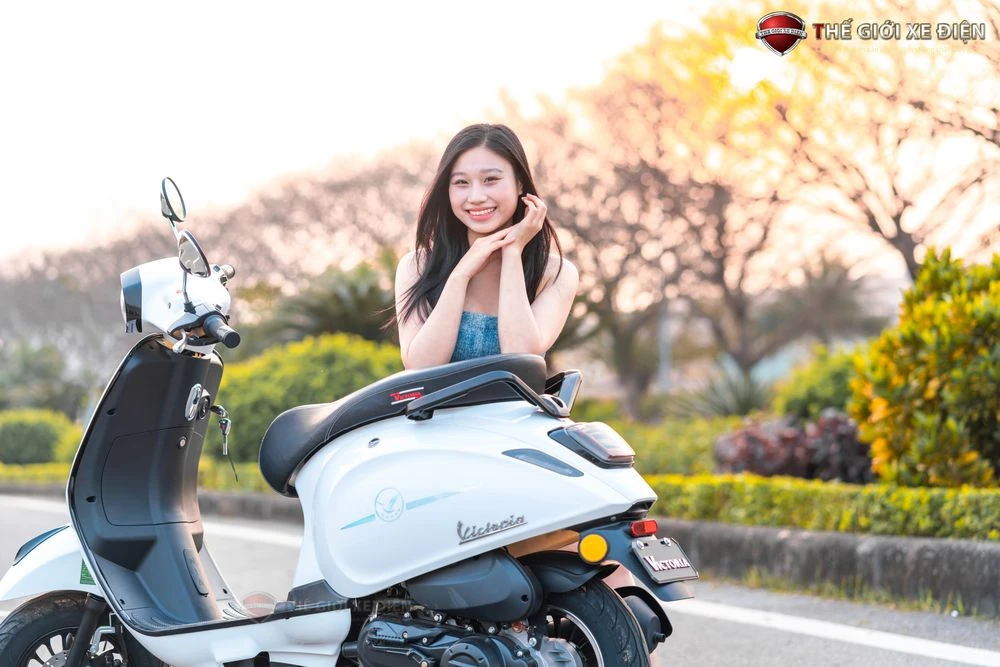 Xe Ga 50cc Victoria AT88 Thế Hệ Mới - Xe điện Vivu