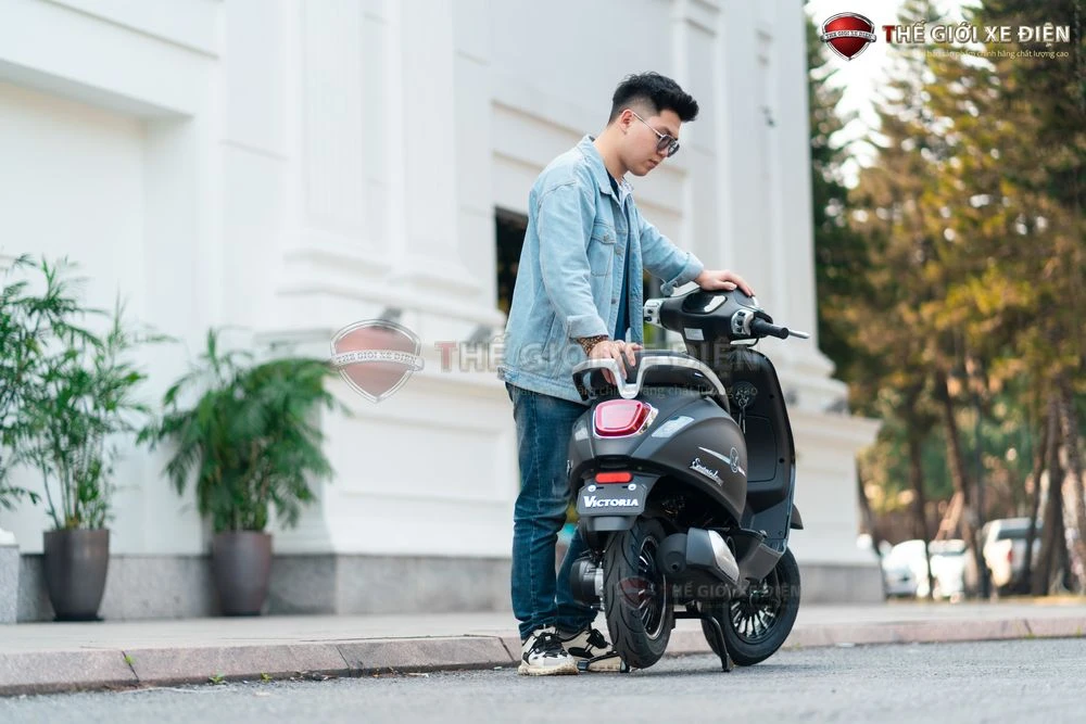 Xe ga 50cc Scooter Victoria Đèn Tròn - Xe điện Vivu