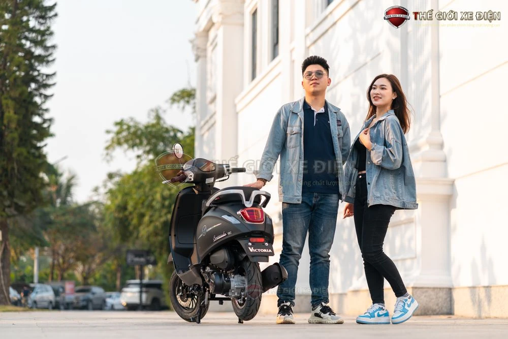 Xe ga 50cc Scooter Victoria Đèn Tròn - Xe điện Vivu
