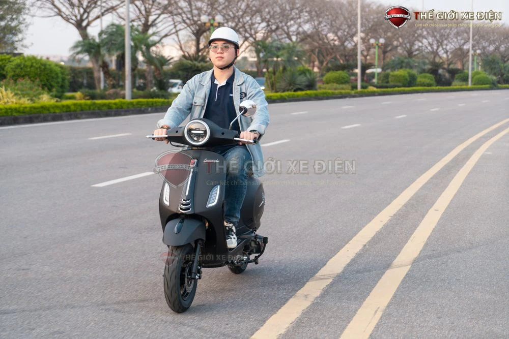 Xe ga 50cc Scooter Victoria Đèn Tròn - Xe điện Vivu