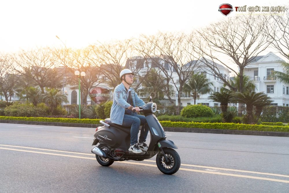 Xe ga 50cc Scooter Victoria Đèn Tròn - Xe điện Vivu