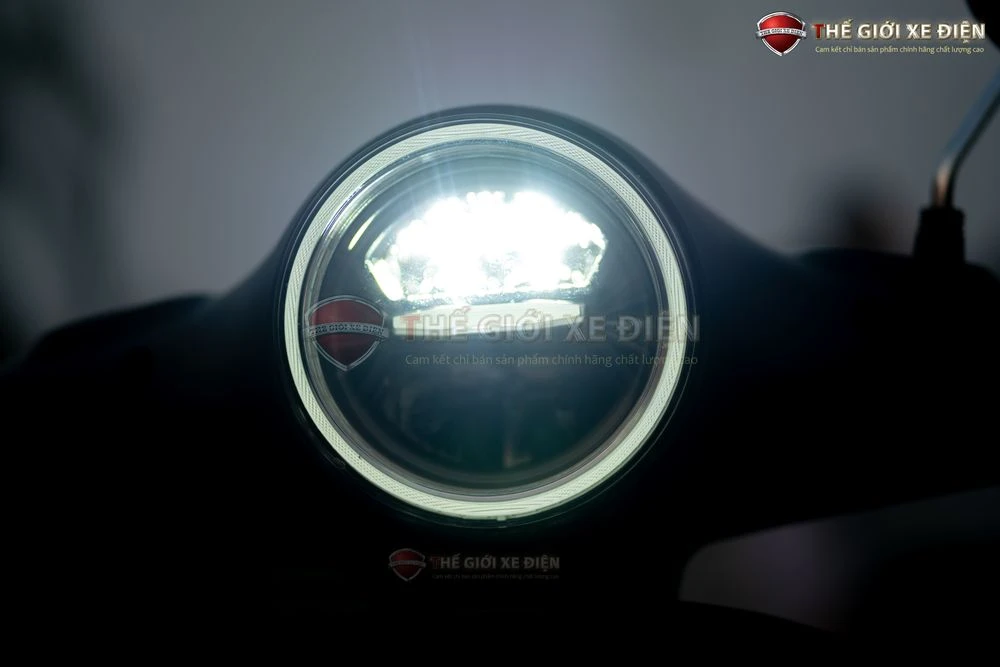 Xe ga 50cc Scooter Victoria Đèn Tròn - Xe điện Vivu