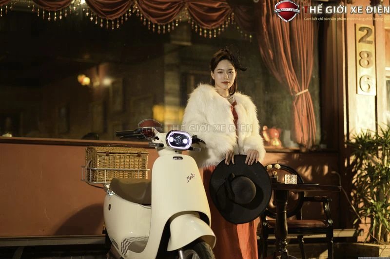 Xe Máy Điện DK Lyva Moda (Chạy: 90km/ lần sạc) - Xe điện Vivu