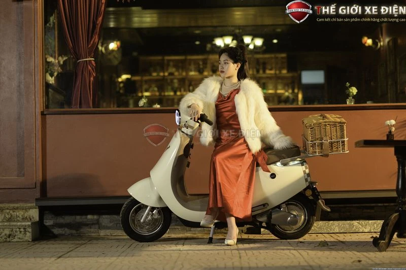 Xe Máy Điện DK Lyva Moda (Chạy: 90km/ lần sạc) - Xe điện Vivu