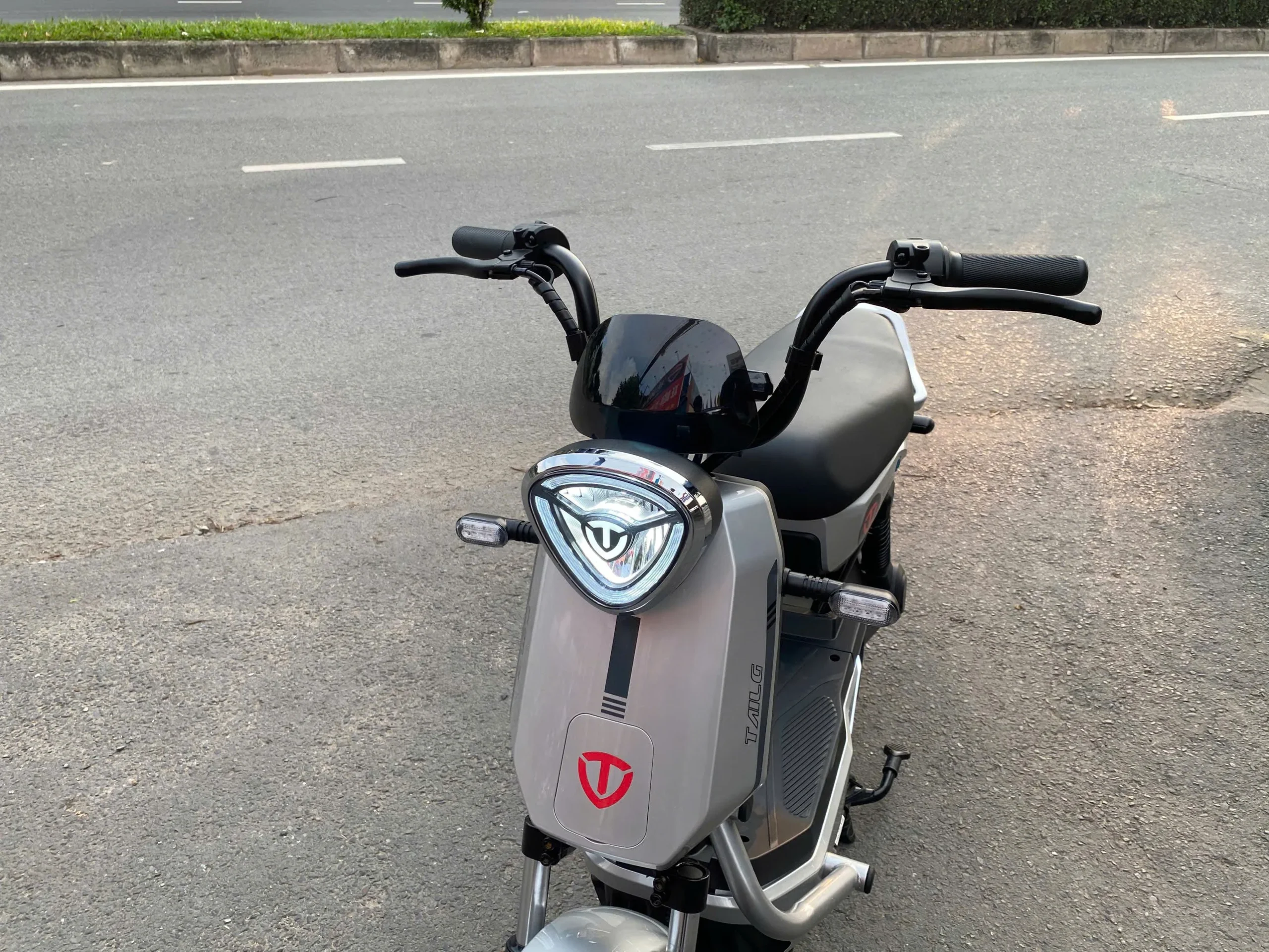 Xe Đạp Điện Tailg GX30 Xbull Chính Hãng (Đầy Đủ Giấy Tờ) - Xe điện Vivu