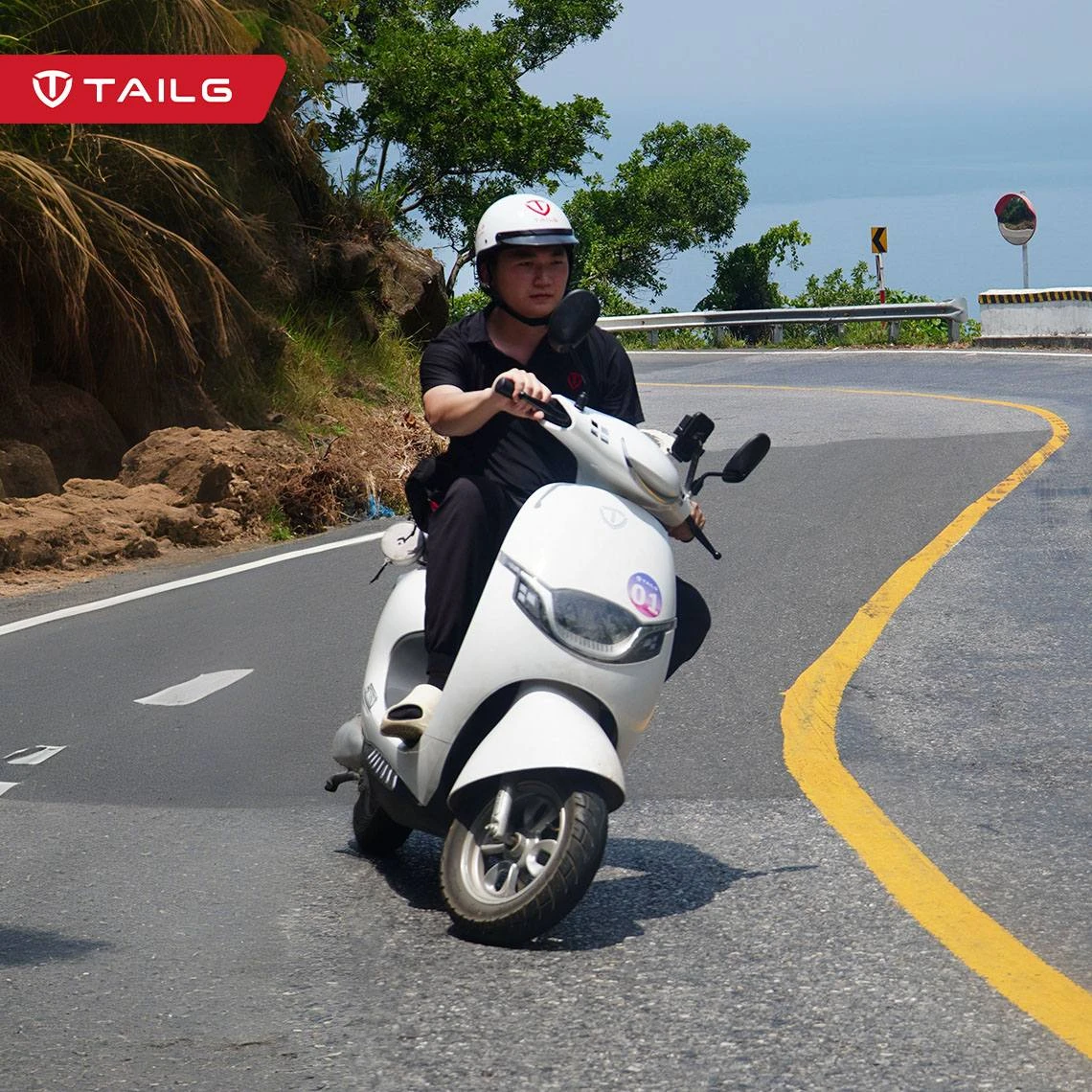 Xe Máy Điện Tailg Venus R53 6 Ắc Quy 23A 100km/1 Lần Sạc - Xe điện Vivu