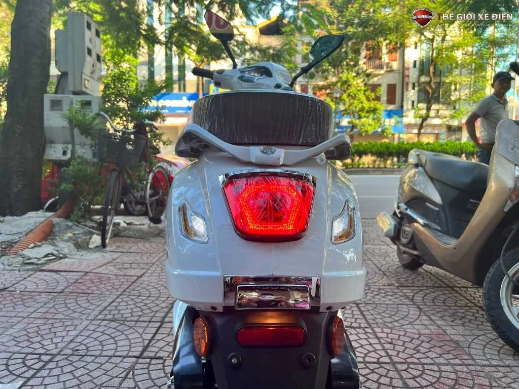 Xe Máy Điện Vespro Việt Thái - Xe điện Vivu